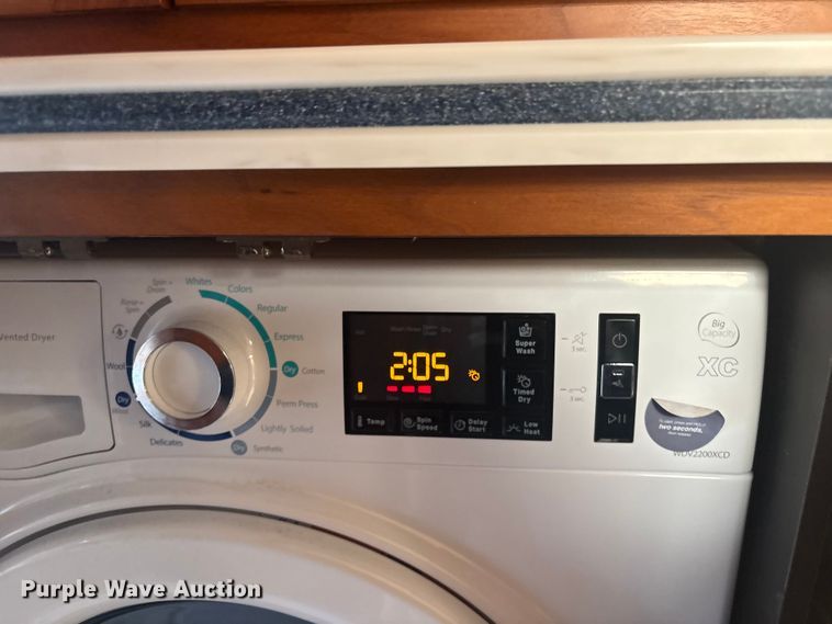 image for item EG8952 2000 Fleetwood-Spartan American Dream RV