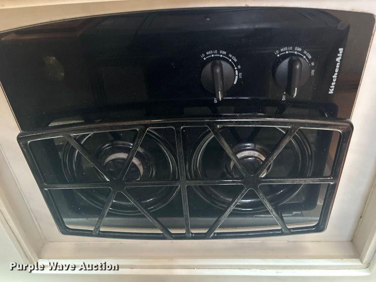 image for item EG8952 2000 Fleetwood-Spartan American Dream RV