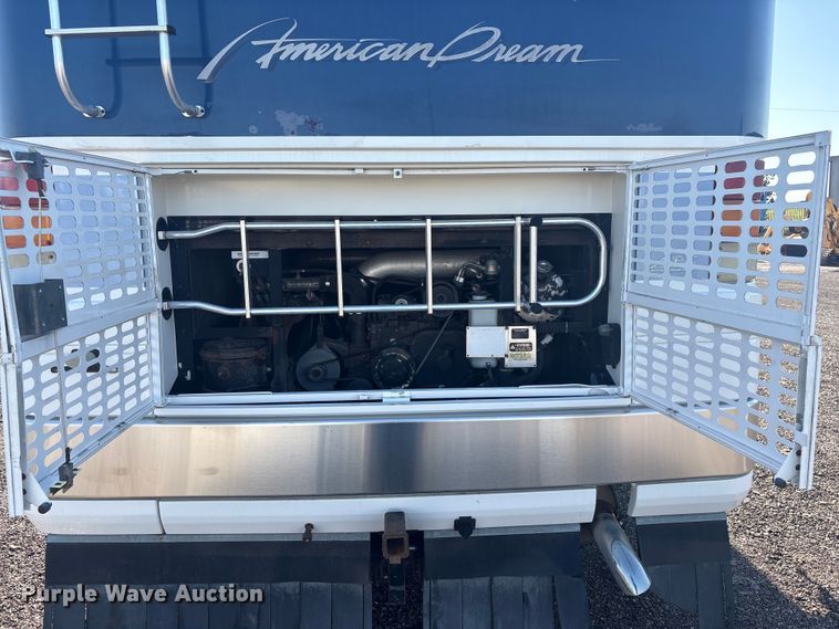 image for item EG8952 2000 Fleetwood-Spartan American Dream RV