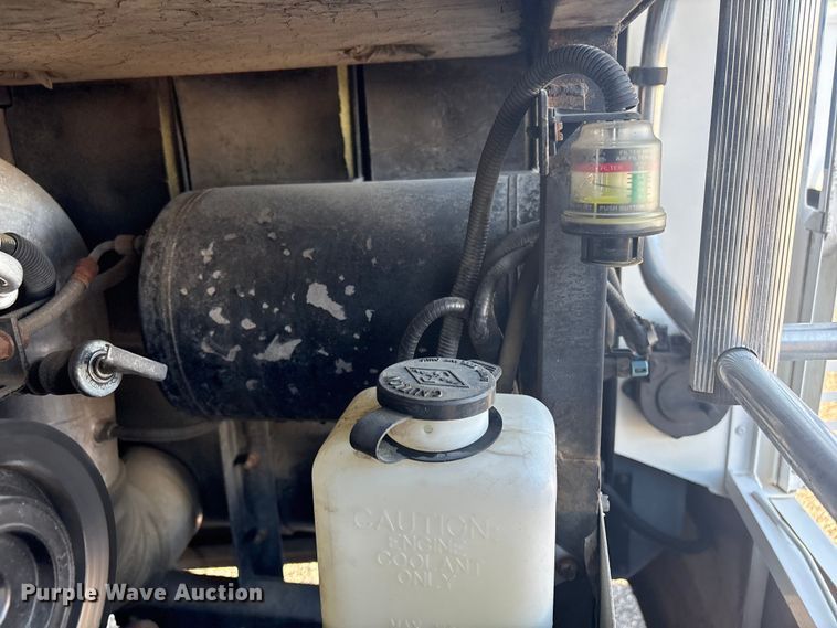 image for item EG8952 2000 Fleetwood-Spartan American Dream RV