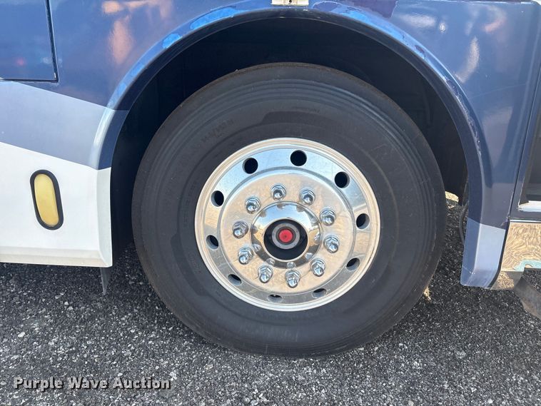 image for item EG8952 2000 Fleetwood-Spartan American Dream RV