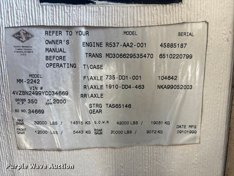 image for item EG8952 2000 Fleetwood-Spartan American Dream RV