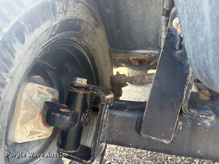 image for item EG8954 2022 Cushman Hauler 800X golf cart