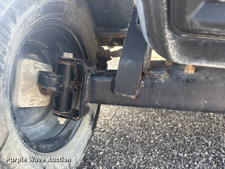 image for item EG8954 2022 Cushman Hauler 800X golf cart