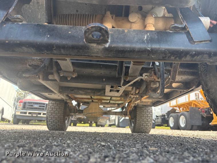 image for item EG8954 2022 Cushman Hauler 800X golf cart