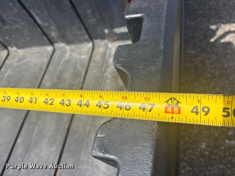 image for item EG8954 2022 Cushman Hauler 800X golf cart