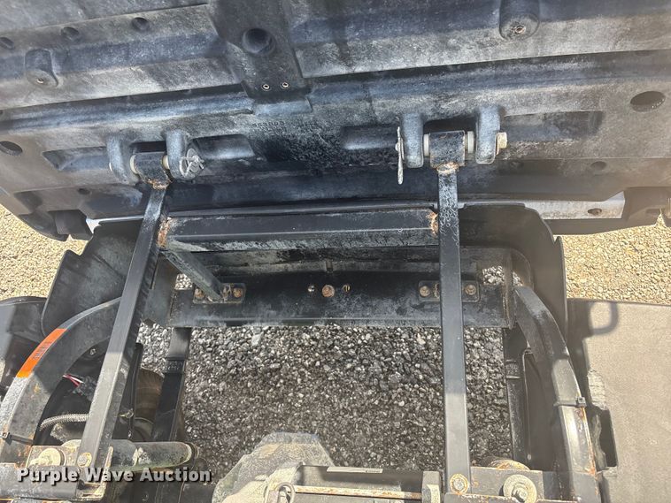 image for item EG8954 2022 Cushman Hauler 800X golf cart