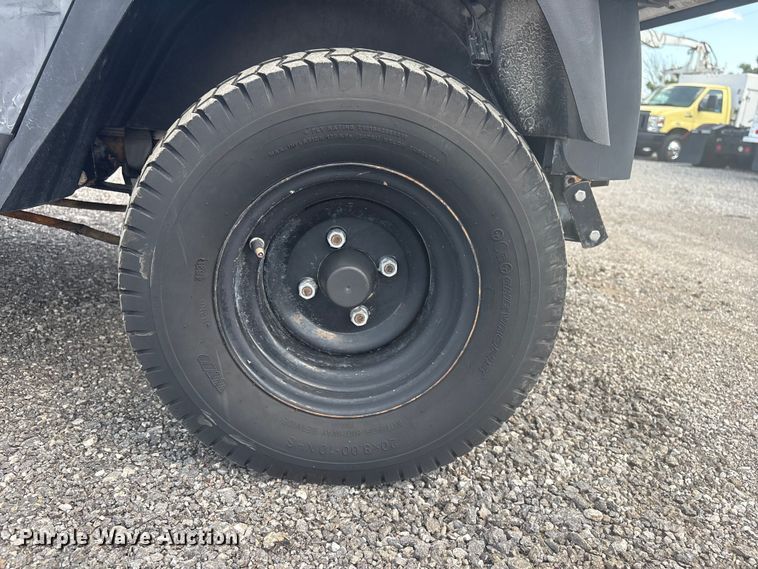 image for item EG8954 2022 Cushman Hauler 800X golf cart