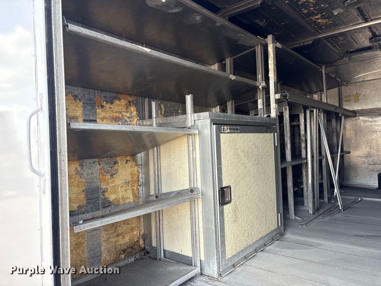 image for item EG8963 2014 Isuzu NPR HD box truck