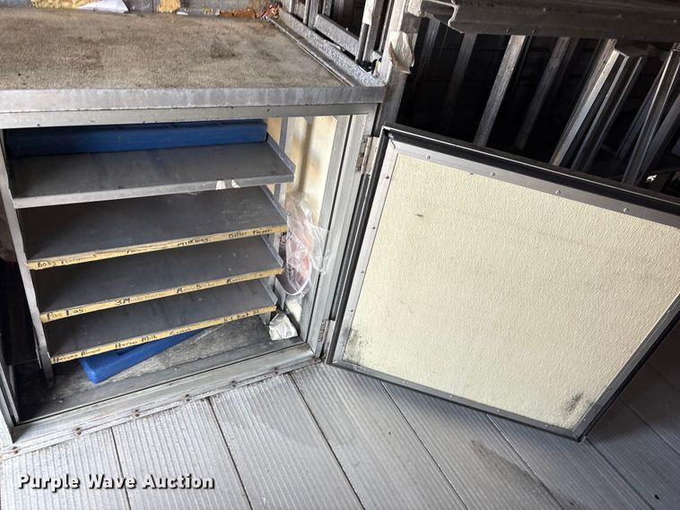 image for item EG8963 2014 Isuzu NPR HD box truck