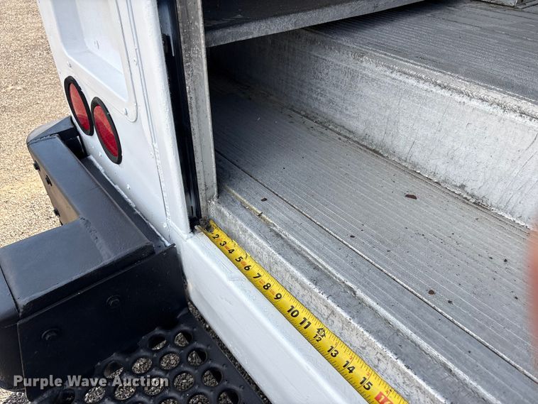 image for item EG8963 2014 Isuzu NPR HD box truck