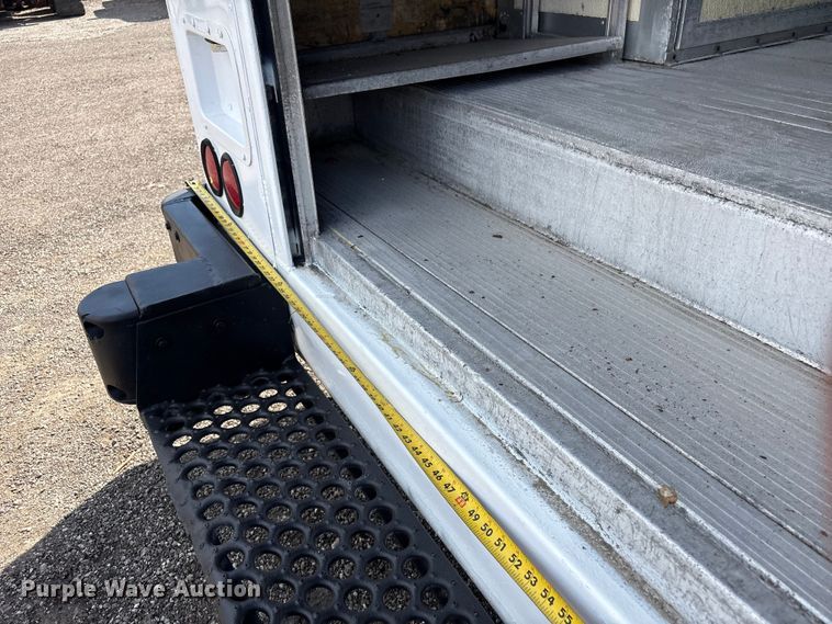 image for item EG8963 2014 Isuzu NPR HD box truck