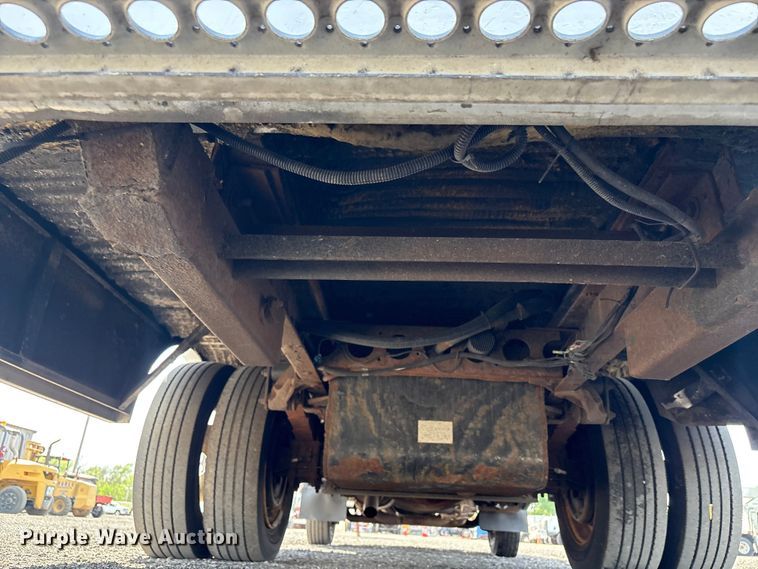 image for item EG8963 2014 Isuzu NPR HD box truck