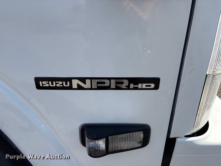 image for item EG8963 2014 Isuzu NPR HD box truck