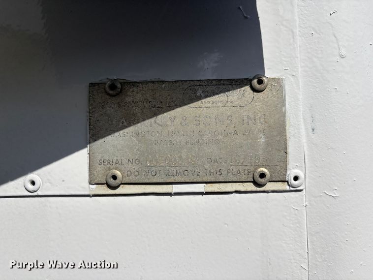 image for item EG8963 2014 Isuzu NPR HD box truck