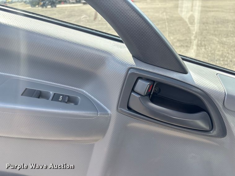 image for item EG8963 2014 Isuzu NPR HD box truck