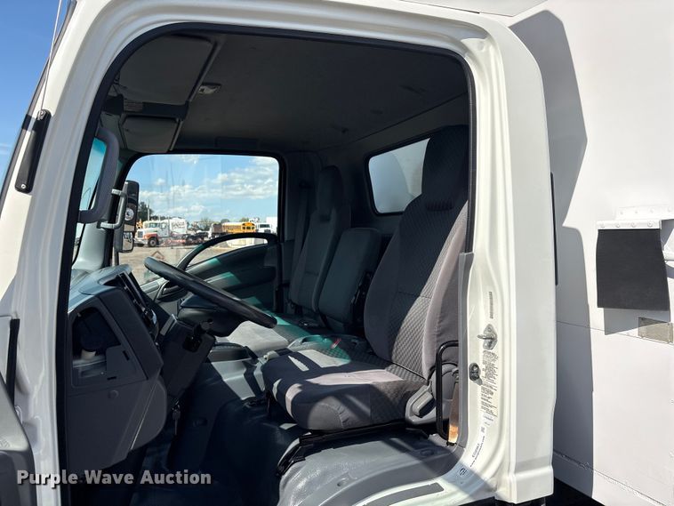 image for item EG8963 2014 Isuzu NPR HD box truck