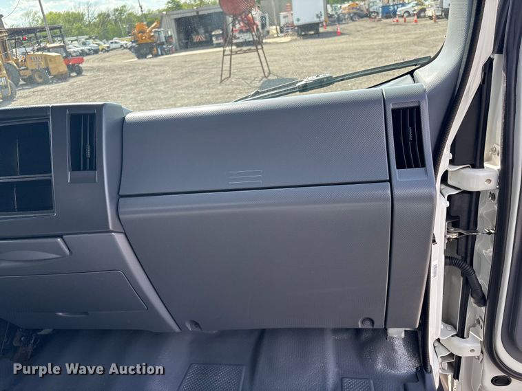 image for item EG8963 2014 Isuzu NPR HD box truck