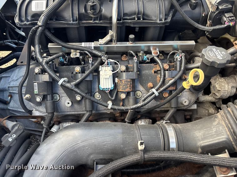 image for item EG8963 2014 Isuzu NPR HD box truck