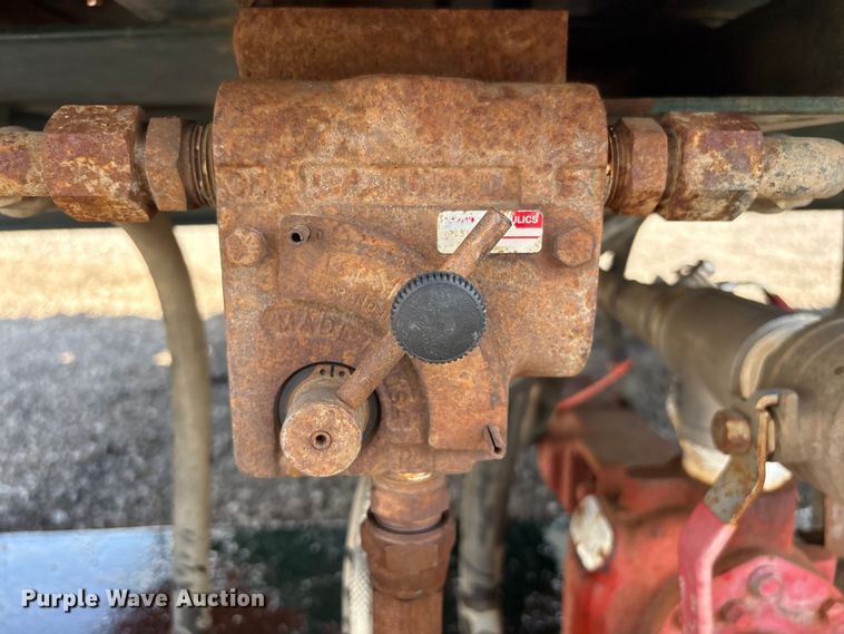 image for item EG8964 Flatbed
