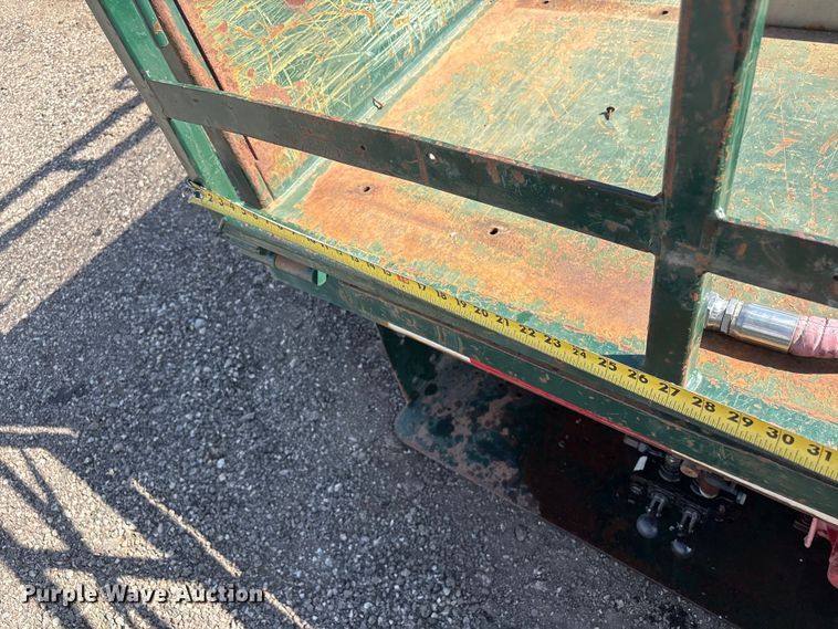image for item EG8964 Flatbed