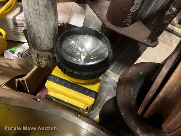 image for item EO4113 Tools