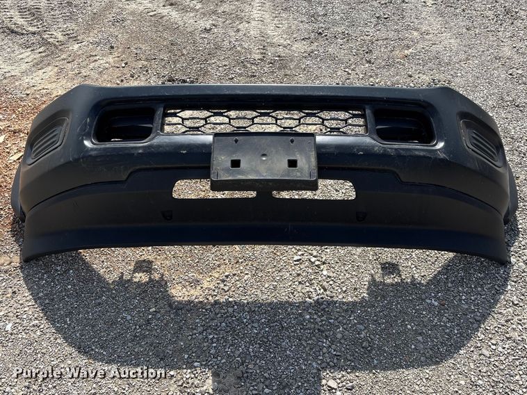 image for item EO4116 Truck bumper