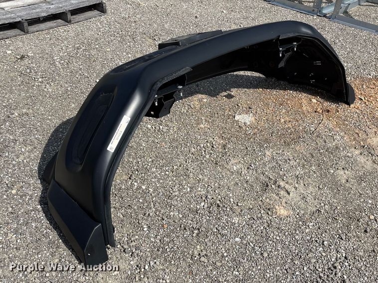 image for item EO4116 Truck bumper