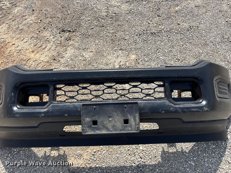 image for item EO4116 Truck bumper