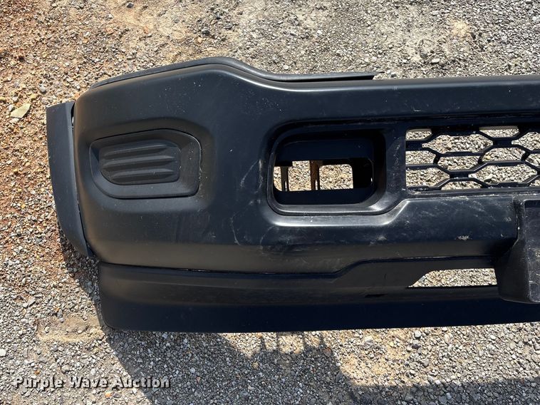 image for item EO4116 Truck bumper