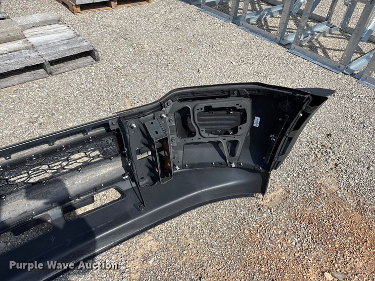 image for item EO4116 Truck bumper