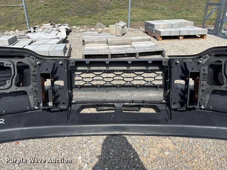 image for item EO4116 Truck bumper