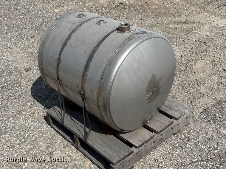 image for item EO4117 Tank