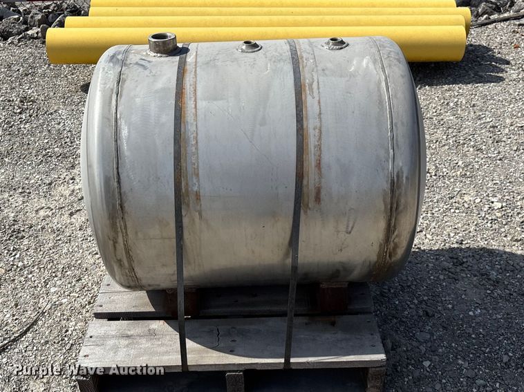 image for item EO4117 Tank