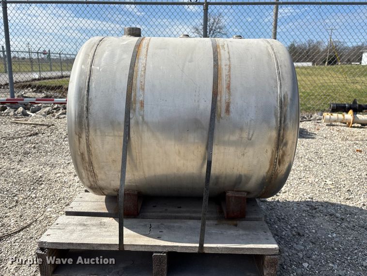 image for item EO4117 Tank