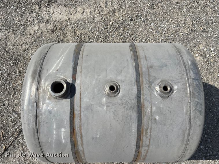 image for item EO4117 Tank