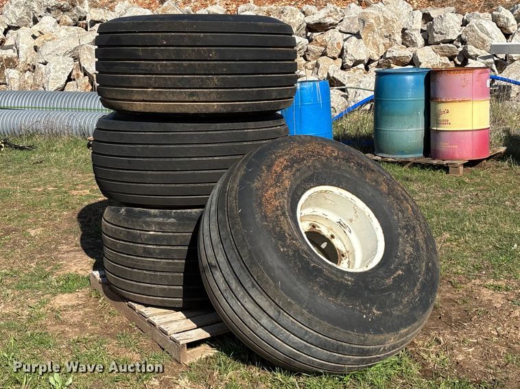 image for item EO4160 (4) 21.5L-16.1 SL airplane tires and wheels