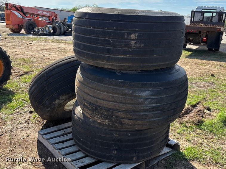 image for item EO4160 (4) 21.5L-16.1 SL airplane tires and wheels