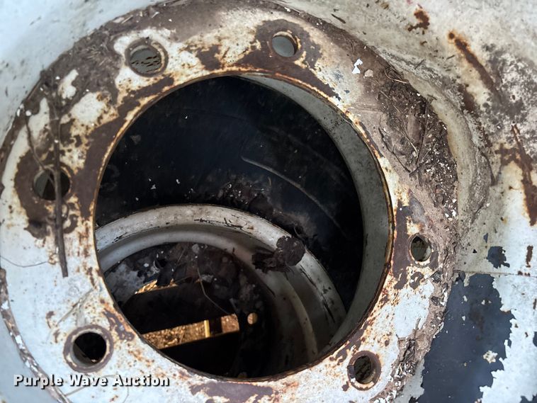 image for item EO4160 (4) 21.5L-16.1 SL airplane tires and wheels