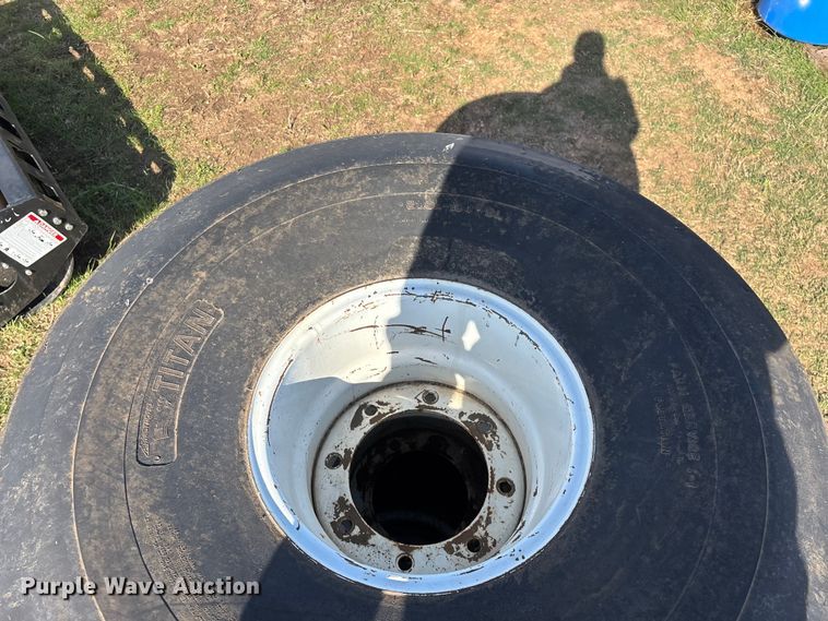 image for item EO4160 (4) 21.5L-16.1 SL airplane tires and wheels