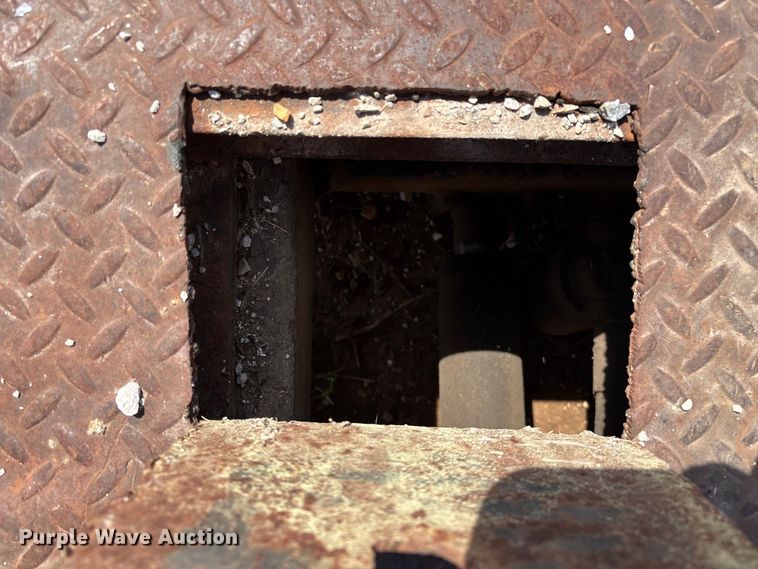 image for item EO4168 Challenger rollback bed