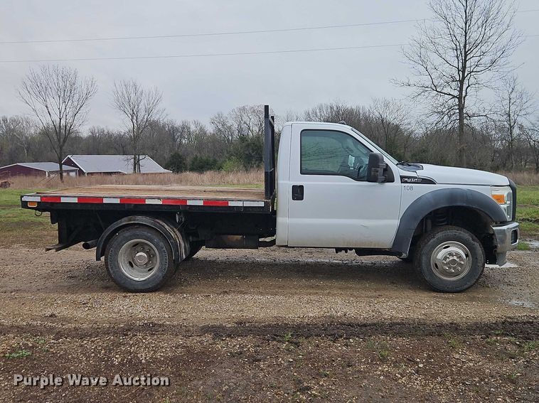 image for item EO7194 2011 Ford F350 flatbed pickup truck