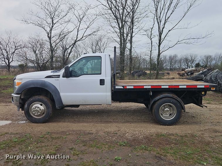 image for item EO7194 2011 Ford F350 flatbed pickup truck