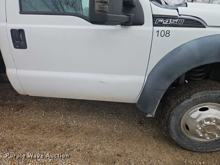 image for item EO7194 2011 Ford F350 flatbed pickup truck