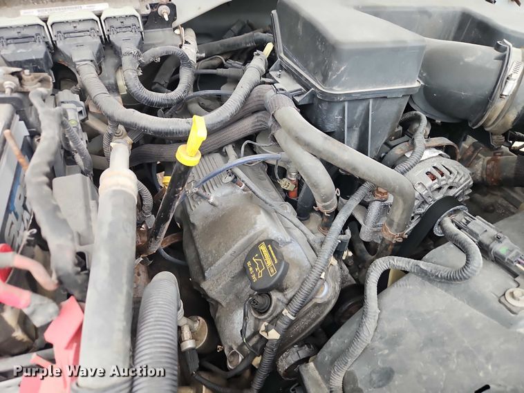 image for item EO7194 2011 Ford F350 flatbed pickup truck