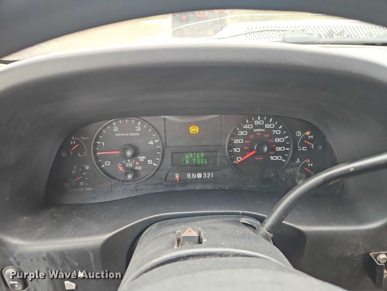 image for item EO7195 2006 Ford F550 Crew Cab flatbed truck