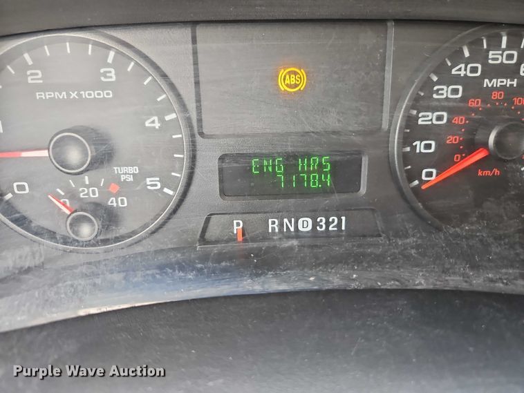 image for item EO7195 2006 Ford F550 Crew Cab flatbed truck