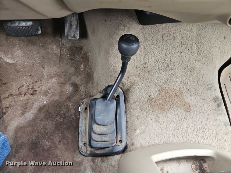 image for item EO7195 2006 Ford F550 Crew Cab flatbed truck