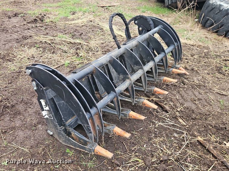 image for item EO7197 Heavy Grass Fork Grapple 78 in skid steer grapple bucket