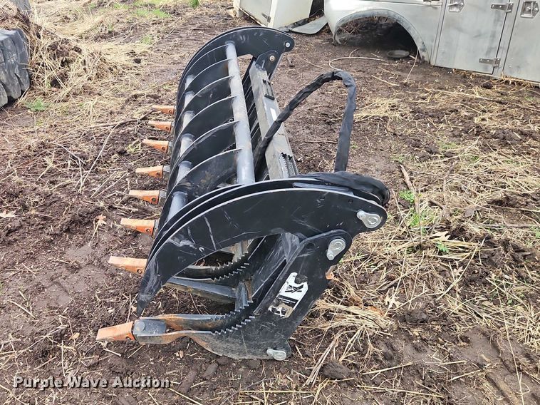 image for item EO7197 Heavy Grass Fork Grapple 78 in skid steer grapple bucket